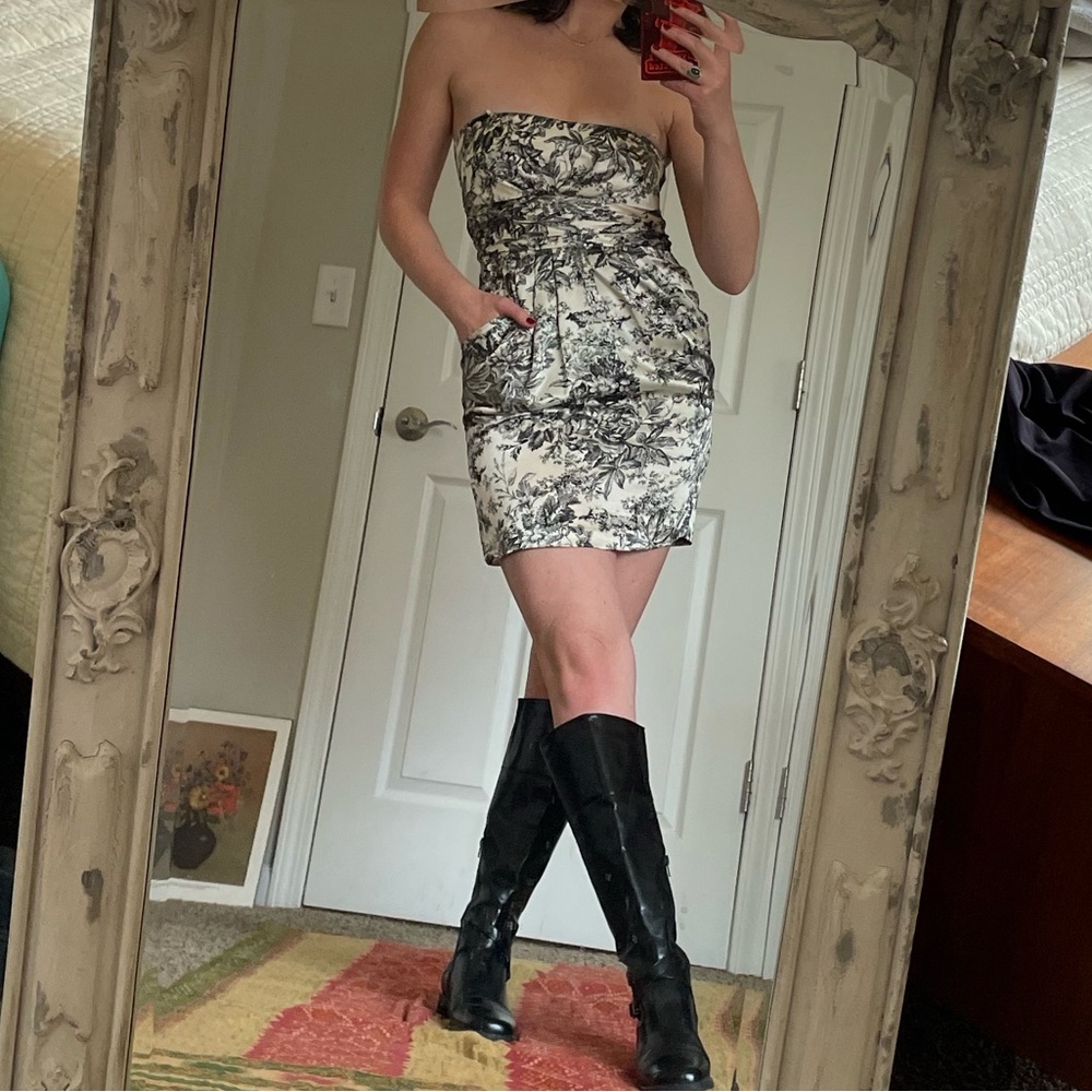 Mystic strapless mini dress